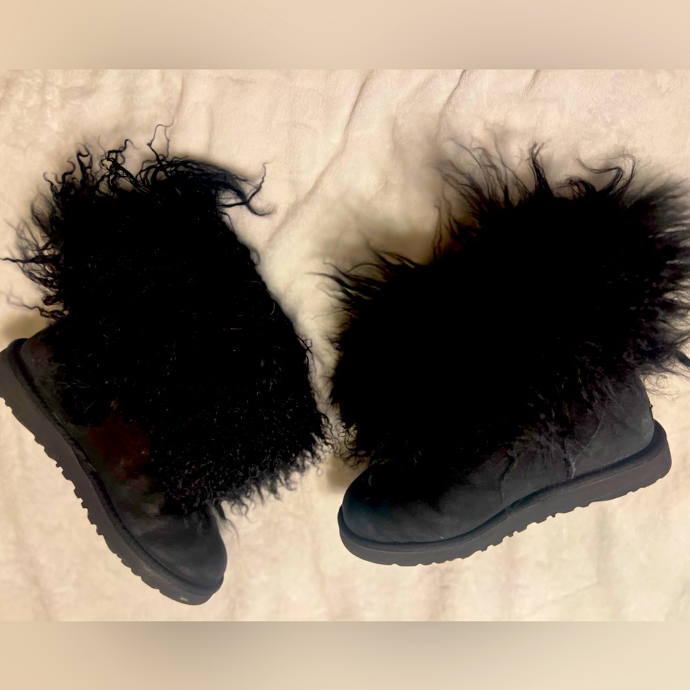Uggs short boots